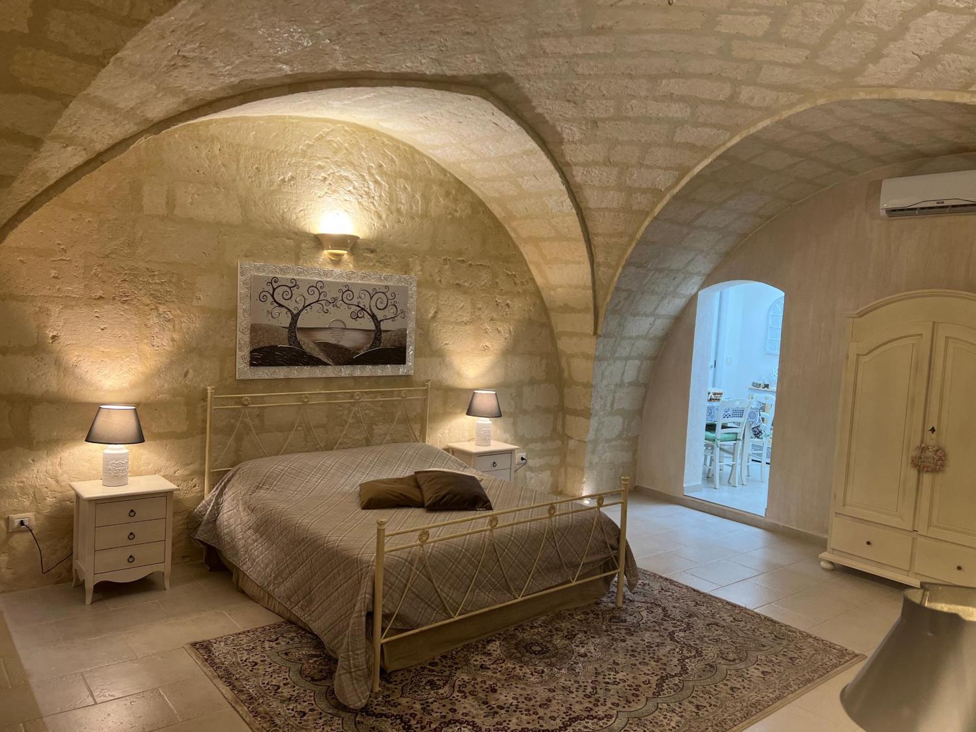 Suite Cavour Luxury Home Taranto Exteriör bild