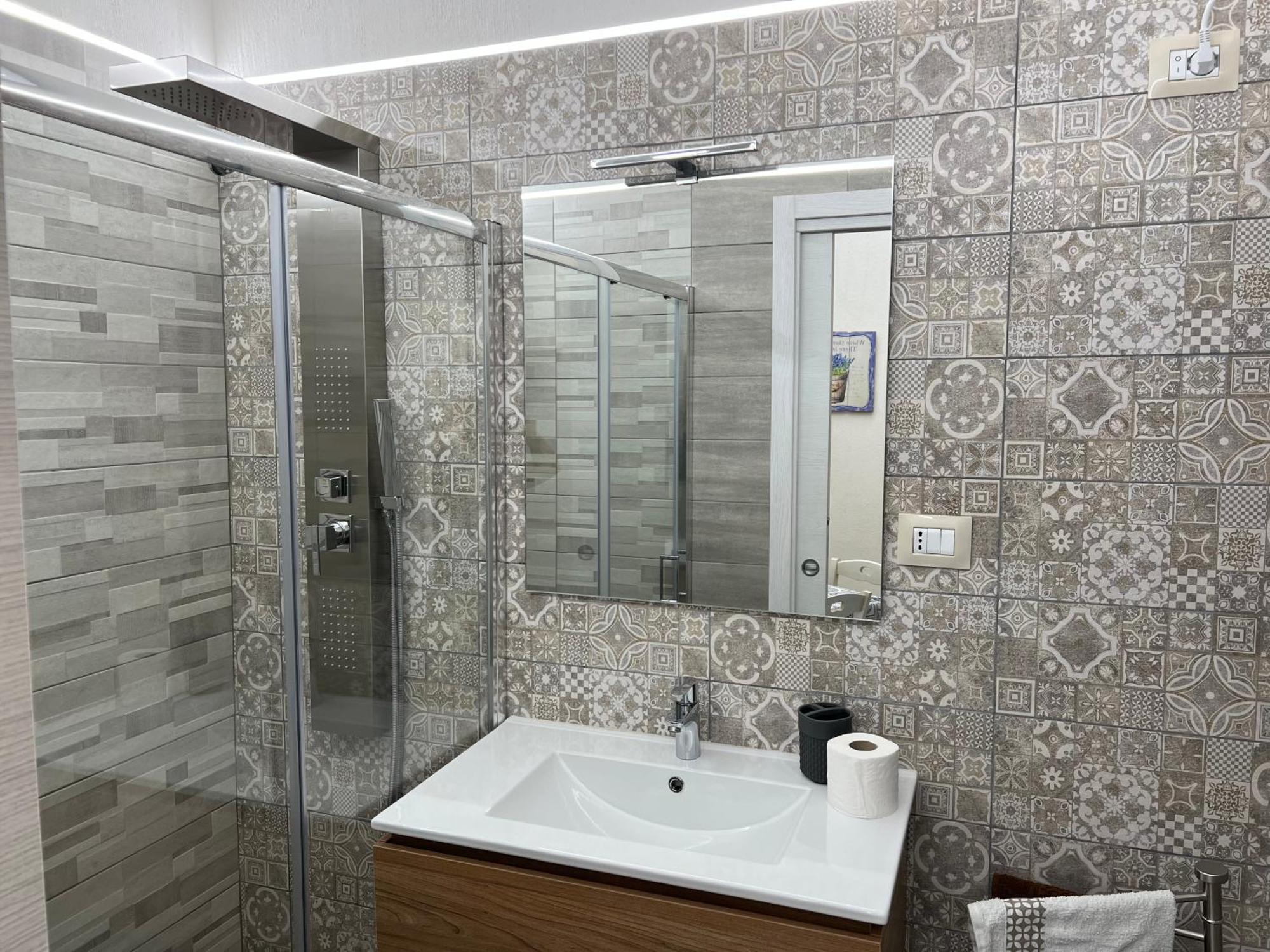 Suite Cavour Luxury Home Taranto Exteriör bild